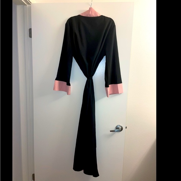 Black and pink Abaya / Robe, Medium size - Picture 8 of 10